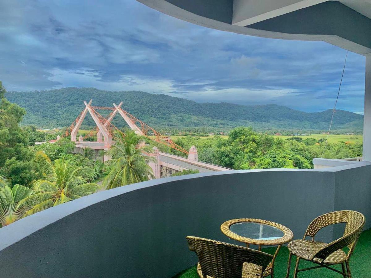Perdana Serviced Apartment & Resorts Padang Mat Sirat Экстерьер фото
