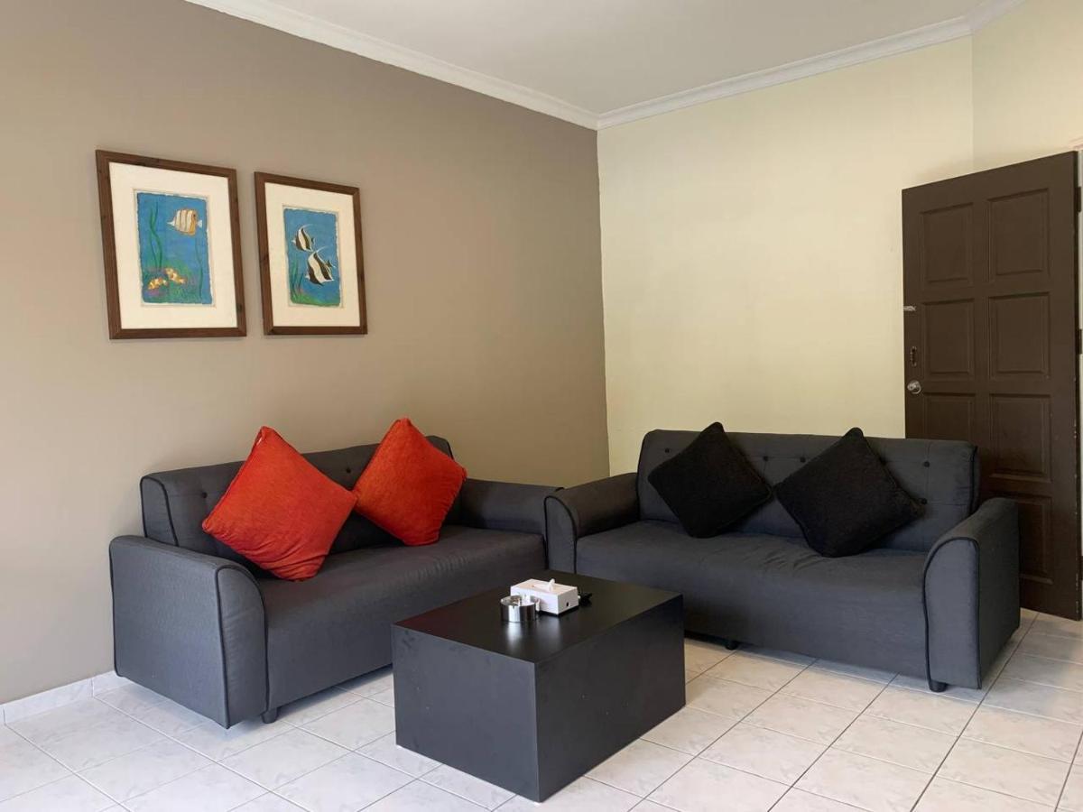 Perdana Serviced Apartment & Resorts Padang Mat Sirat Экстерьер фото