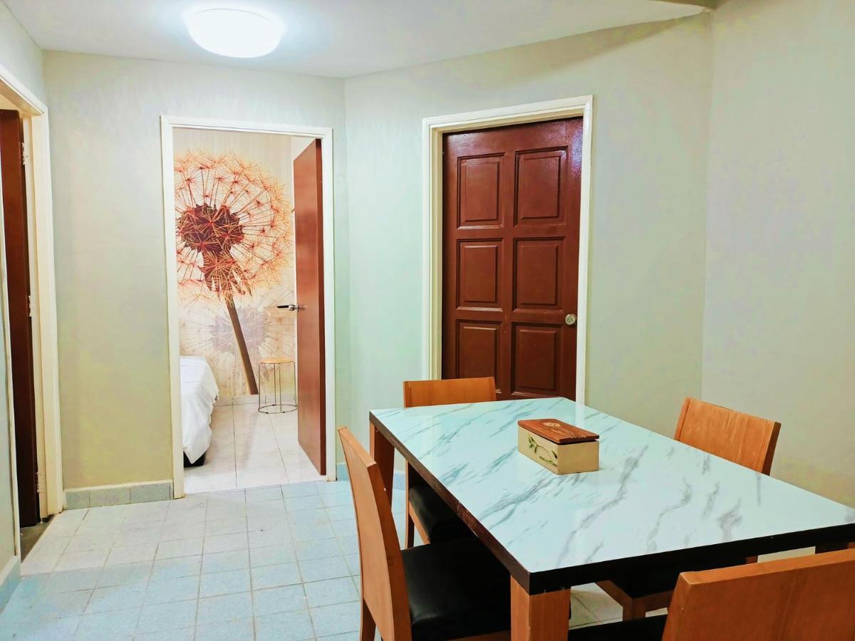 Perdana Serviced Apartment & Resorts Padang Mat Sirat Экстерьер фото